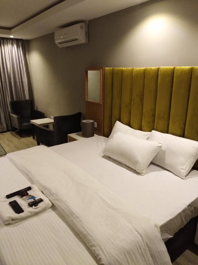 Blackwood Hotels Ikeja Exterior foto